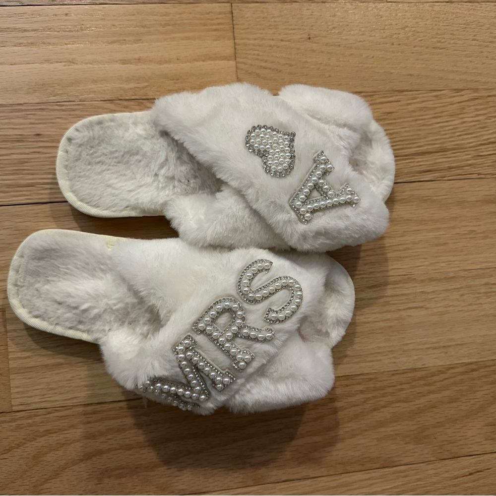 Bridal White Faux Fur Slippers with Pearl Accents Mrs.A